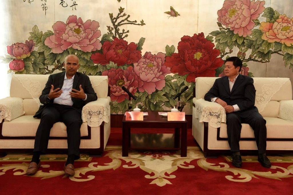 迪拜控股总裁考察三期项目